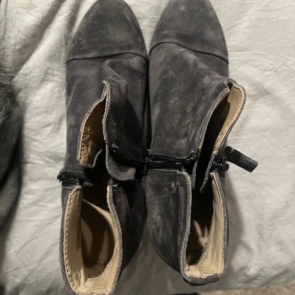 Rag & Bone Women's Gray Double Side Zip Suede Leather Ankle Booties - Picture 2 of 4